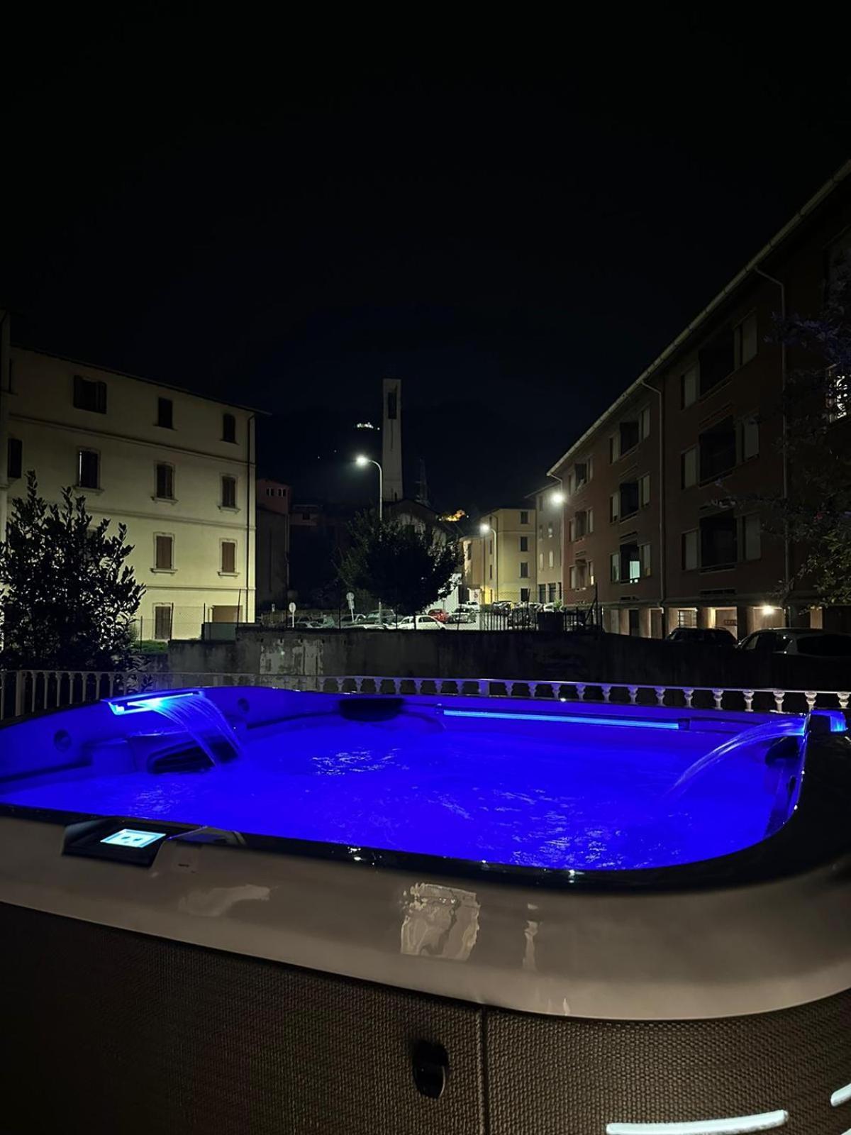 Vulcano Palace Castro  Buitenkant foto