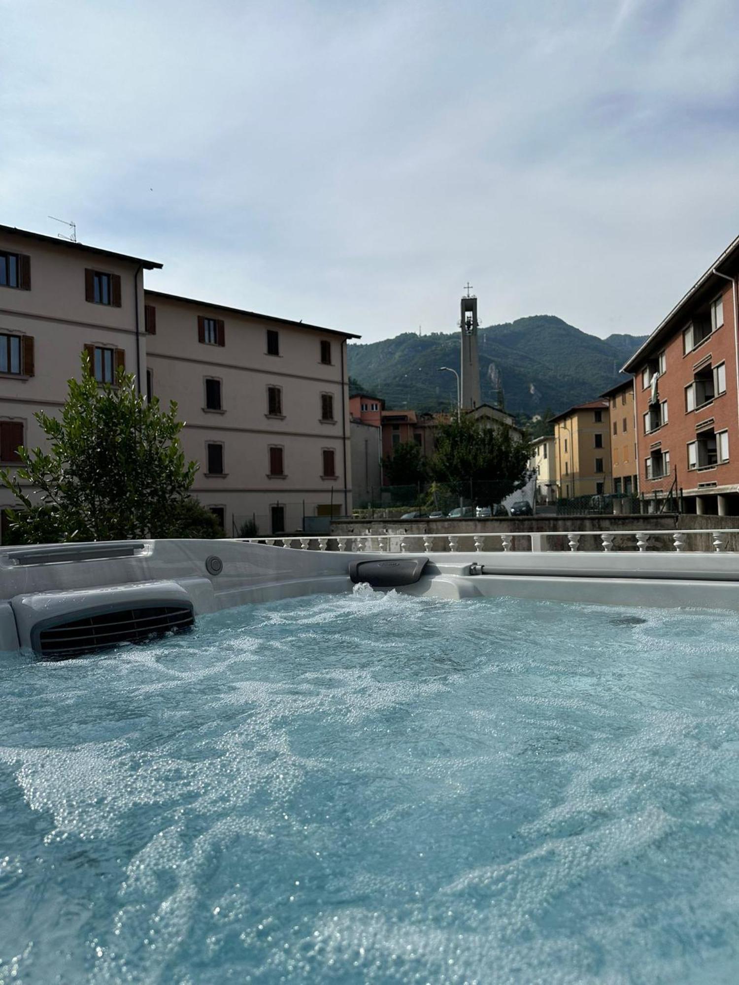Vulcano Palace Castro  Buitenkant foto