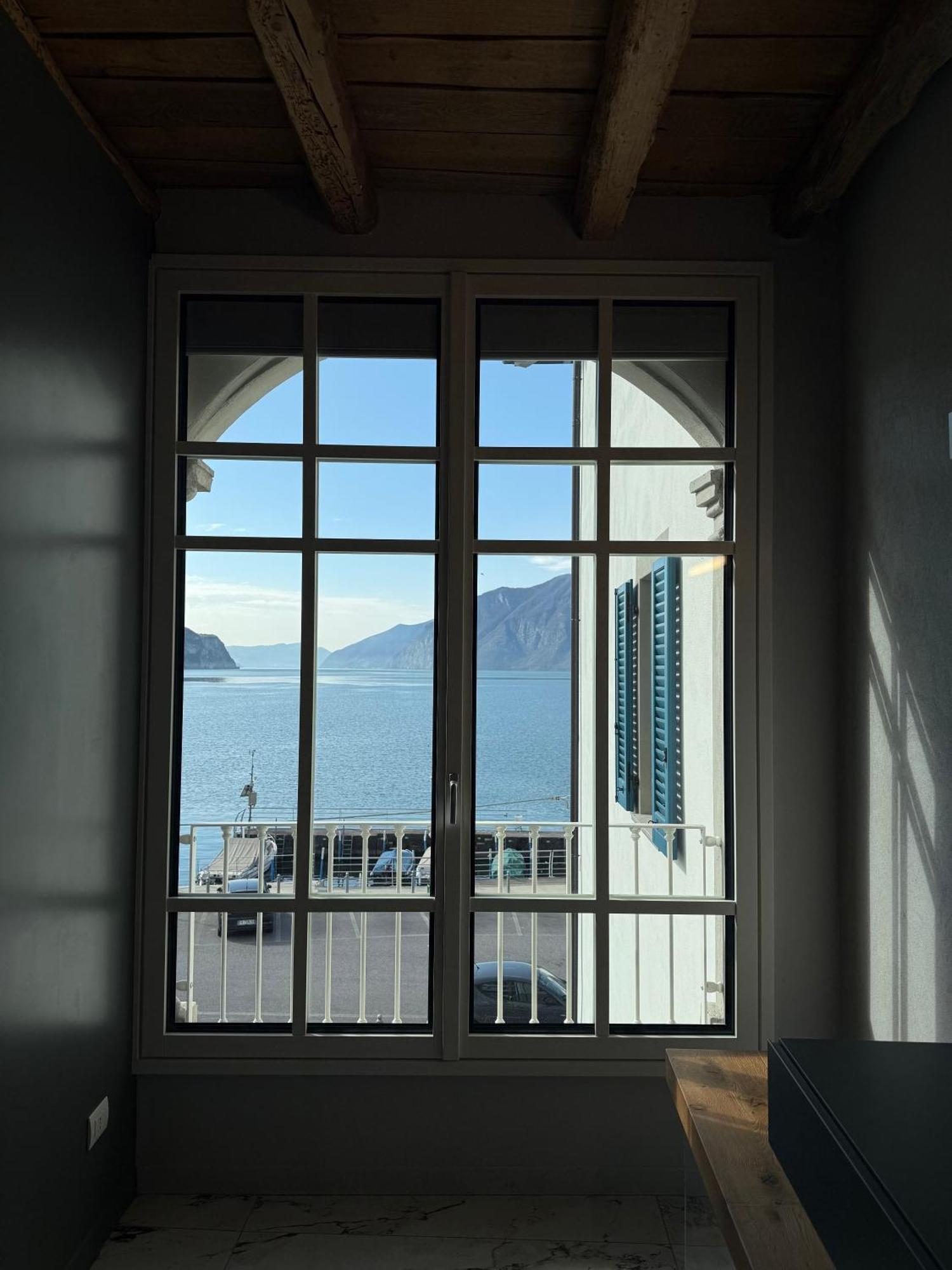 Vulcano Palace Castro  Buitenkant foto